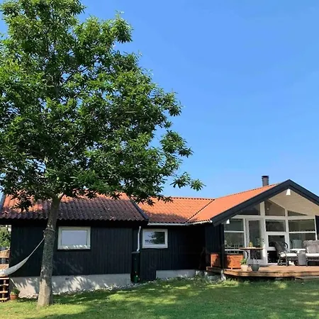 Feriehus Family House In Two Homes At Fyns Head
