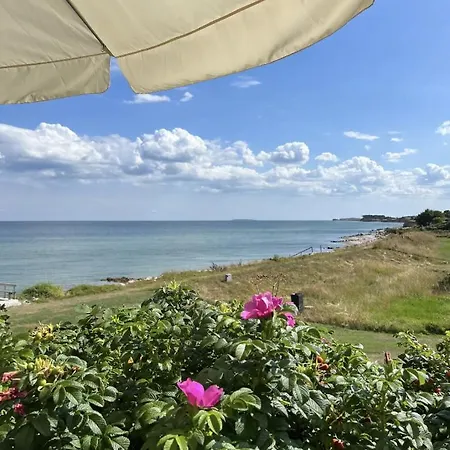 Family House In Two Homes At Fyns Head بيت للعطل Martofte