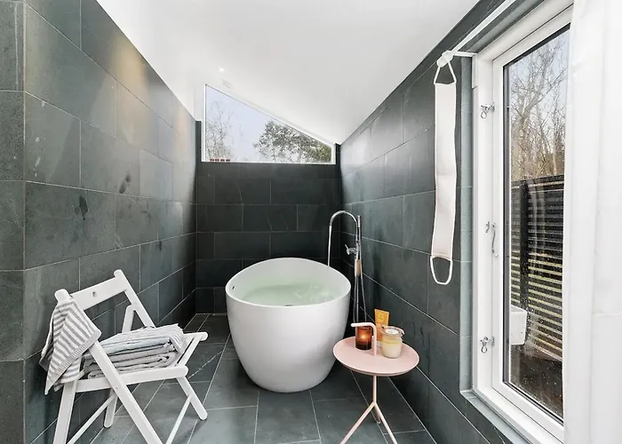 Semesterbostad Family House In Two Homes At Fyns Head