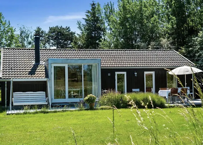 Family House In Two Homes At Fyns Head * Martofte
